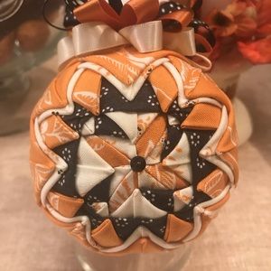 🍁Handcrafted Ornament🍁